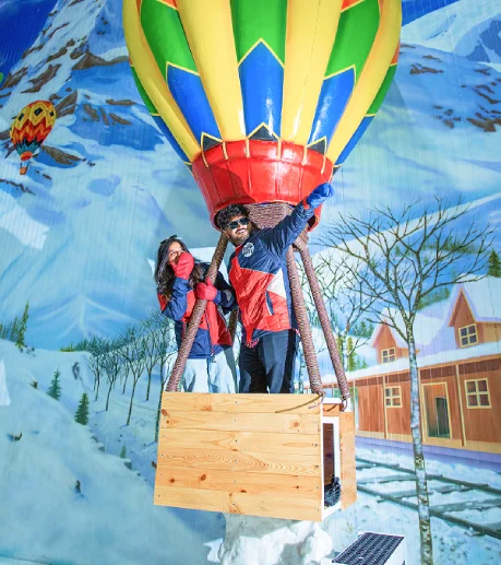 Snowy Balloon